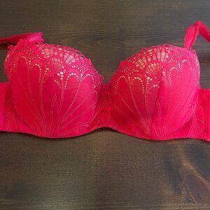 NWOT Red Lace Balcony Bra by Wonderbra -